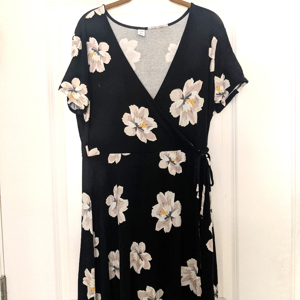 Jersey Knit Wrap-Front Fit and Flare Floral Dress